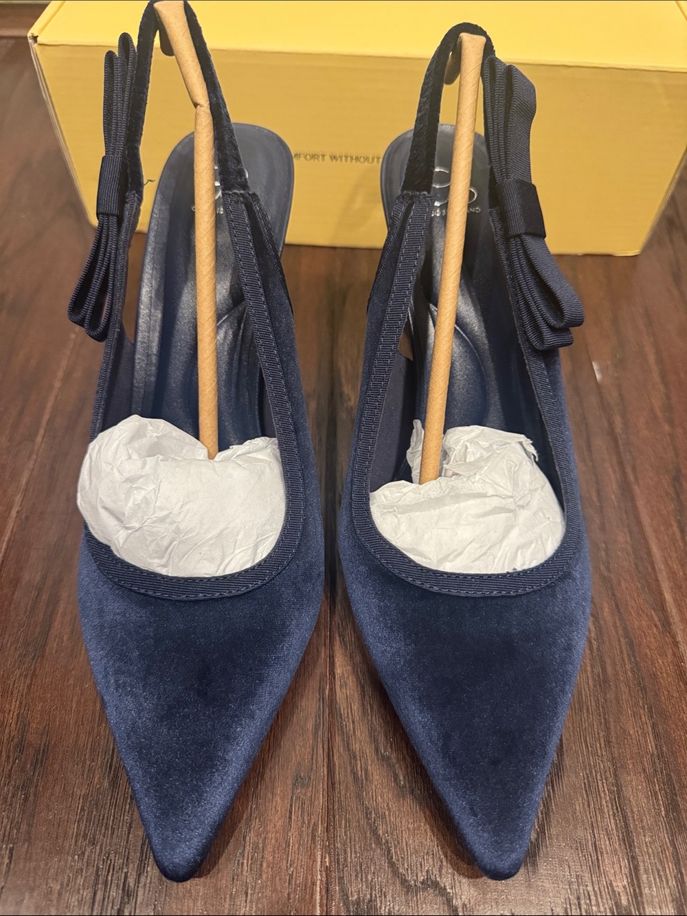 COSY ISLAND Pointed Navy Slingback Heels with Sculpted Heel - Women's Dress Pump - Picture 6 of 7